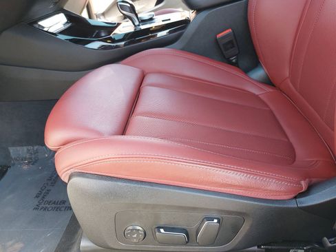 Used 2024 BMW X3 sDrive30i w/ Premium Package RWD image 32