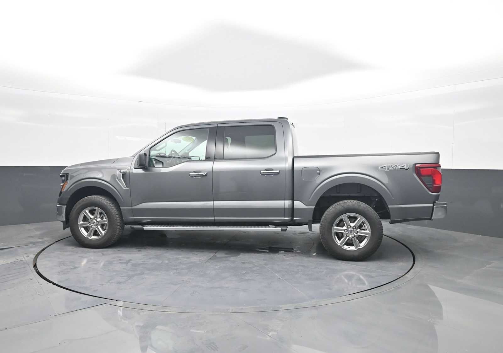 Used 2025 Ford F150 XLT w/ Equipment Group 301A Standard AWD/4WD image 5