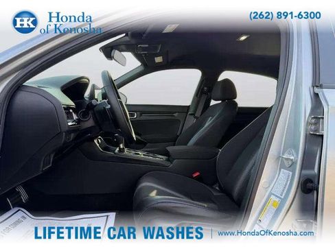 Used 2025 Honda Civic Sport image 14