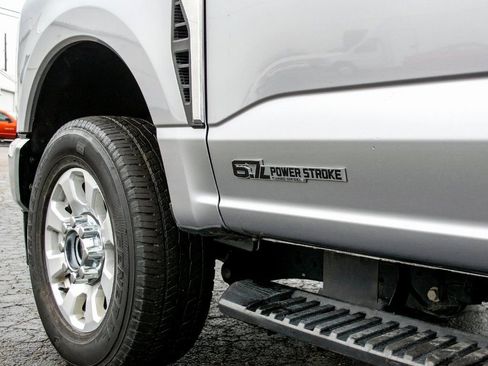 Used 2024 Ford F350 XLT image 7