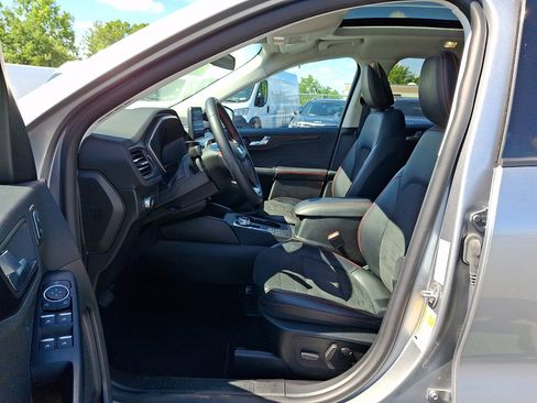 Used 2022 Ford Escape SEL w/ SEL Stealth AWD Package image 15