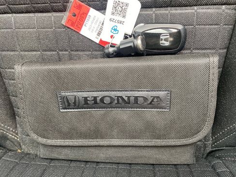 Used 2023 Honda HR-V LX image 38
