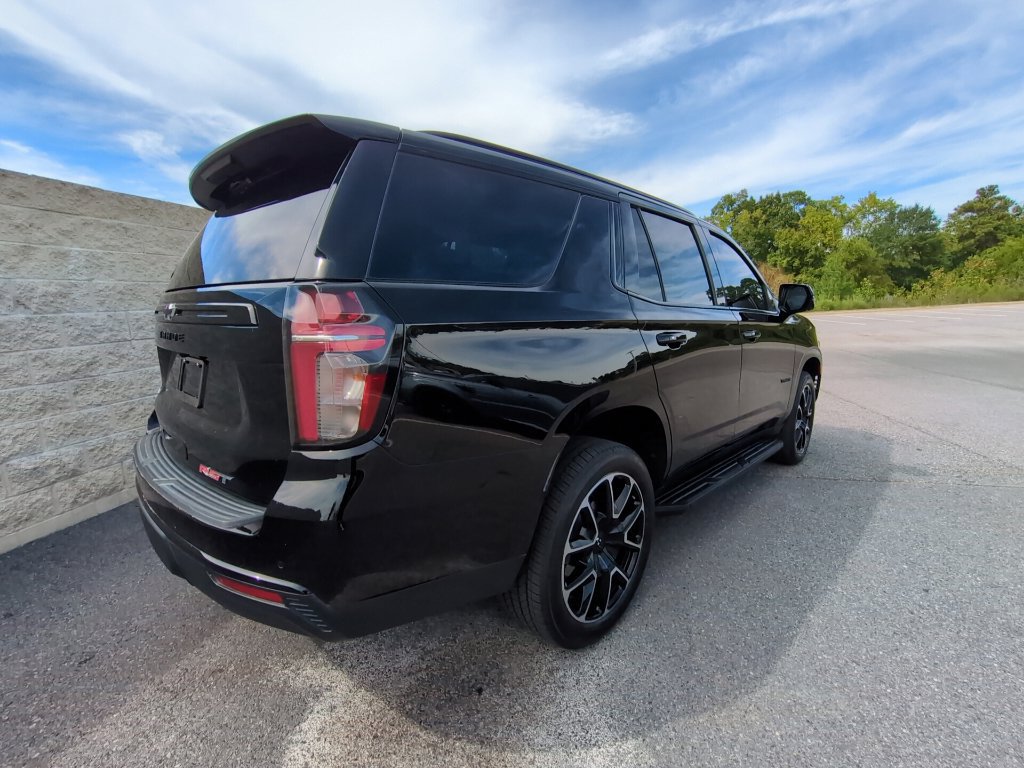 Used 2023 Chevrolet Tahoe RST w/ Luxury Package AWD/4WD image 3