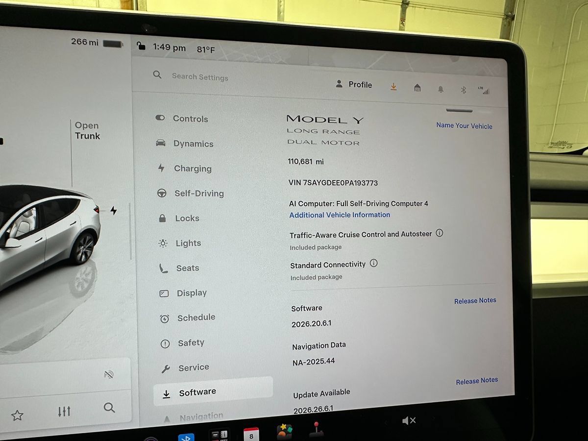 Used 2023 Tesla Model Y AWD image 37