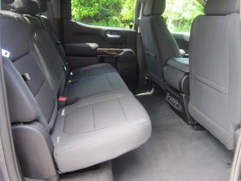 Used 2020 GMC Sierra 1500 SLE w/ SLE Value Package AWD/4WD image 8