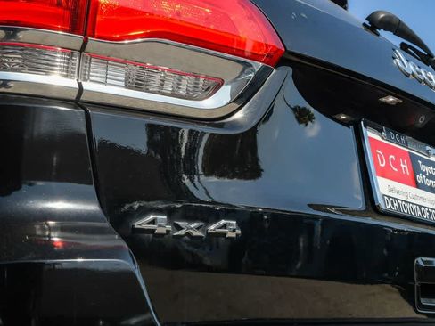 Used 2019 Jeep Grand Cherokee Limited AWD/4WD image 29