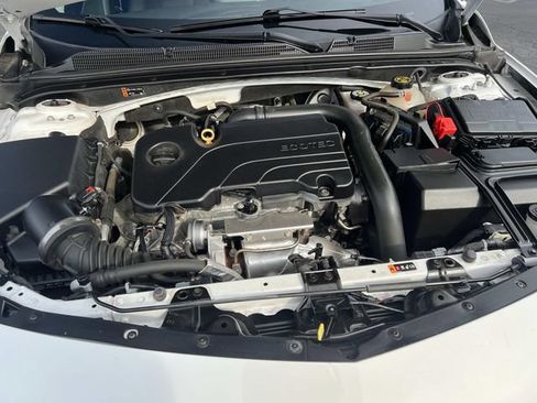 Used 2021 Chevrolet Malibu RS w/ LPO, Convenience Package 1 FWD image 9