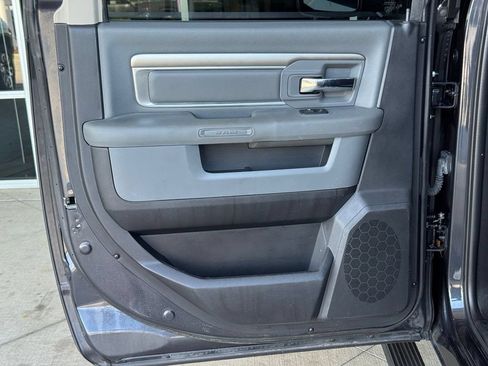 Used 2016 RAM 2500 Big Horn RWD image 21