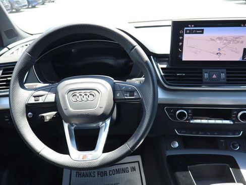 Used 2024 Audi Q5 e Prestige w/ Prestige Package AWD/4WD image 10