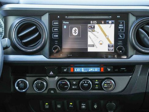 Used 2017 Toyota Tacoma TRD Pro AWD/4WD image 14