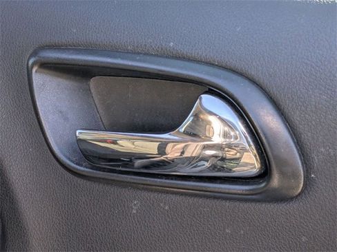 Used 2020 Dodge Journey SE image 39