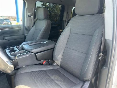 Used 2023 GMC Sierra 1500 SLE image 13