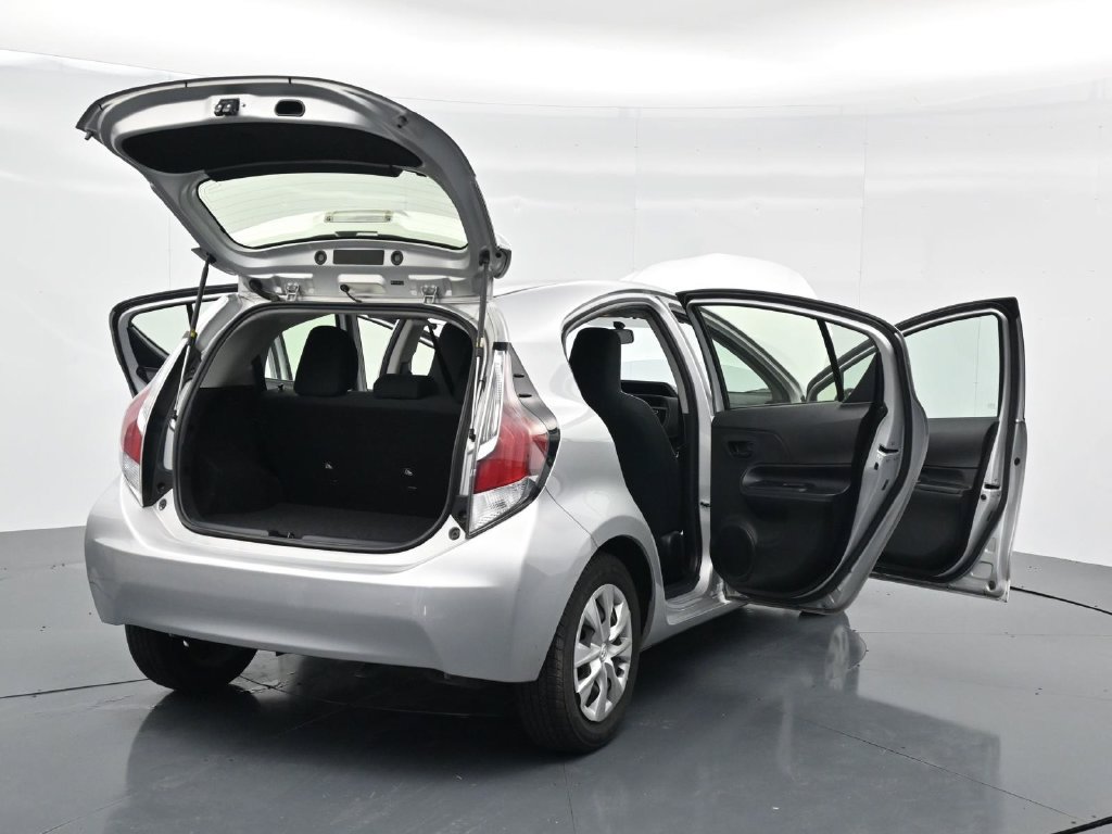 Used 2016 Toyota Prius C One FWD image 38