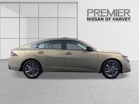 New 2026 Nissan Sentra SL w/ Floor Mat Package image 6