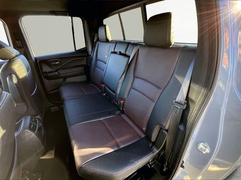 Used 2022 Honda Ridgeline Black Edition image 18