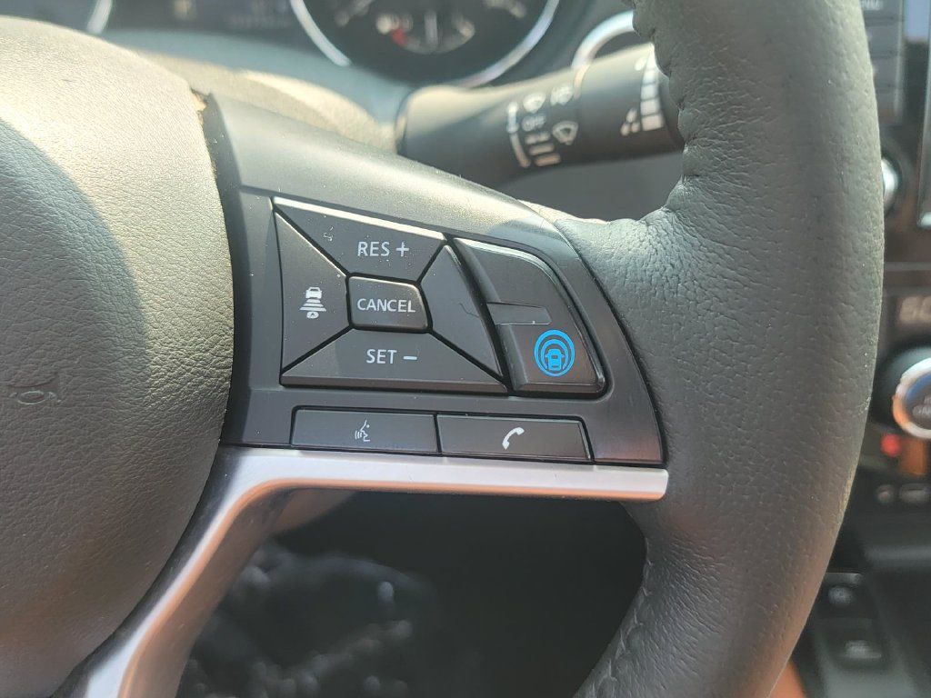 Used 2019 Nissan Rogue SL w/ Premium Package AWD/4WD image 19
