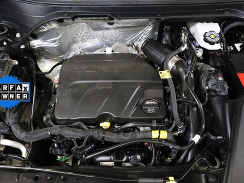 Certified 2025 Chevrolet Trax LT FWD image 15
