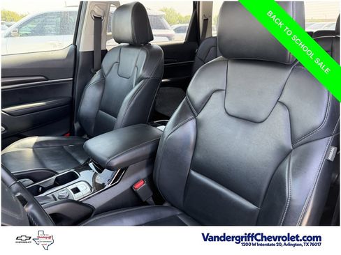 Used 2025 Kia Telluride S FWD image 23