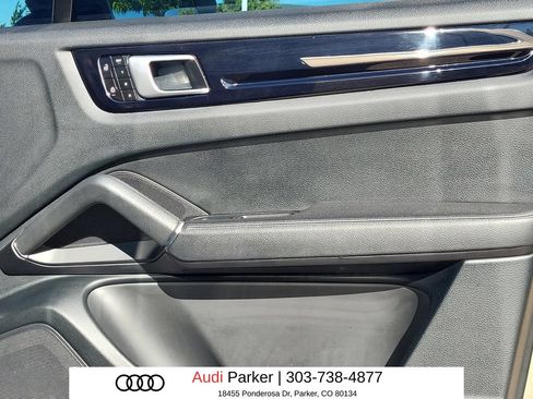 Used 2019 Porsche Cayenne S AWD/4WD image 13