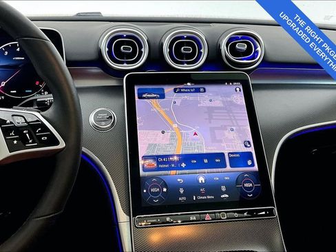 Used 2025 Mercedes-Benz C 300 4MATIC Sedan w/ Exclusive Trim Package image 9