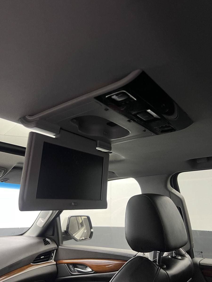 Used 2016 Cadillac Escalade Luxury AWD/4WD image 21