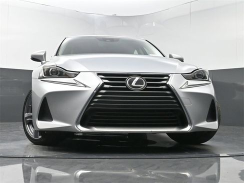Used 2017 Lexus IS 200t w/ Premium Package image 23