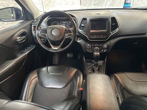 Used 2021 Jeep Cherokee Latitude Plus image 15