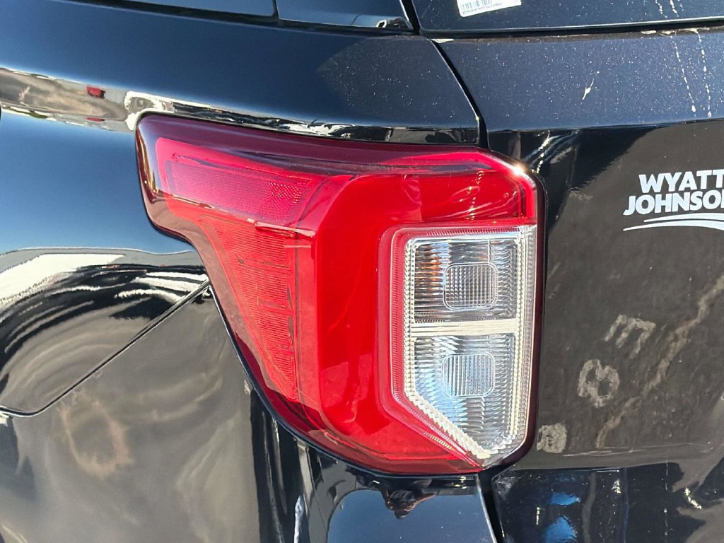 Certified 2023 Ford Explorer Limited w/ Limited Technology Package AWD/4WD image 12