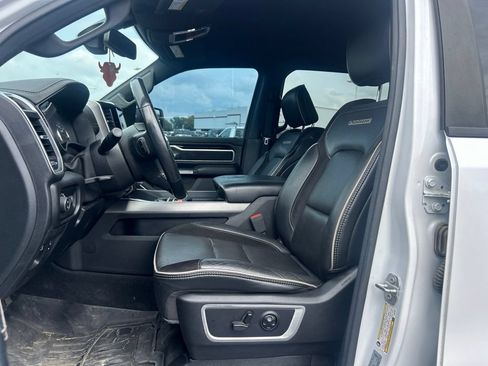 Used 2020 RAM 1500 Laramie AWD/4WD image 4