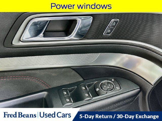 Used 2019 Ford Explorer XLT w/ Equipment Group 202A AWD/4WD image 23
