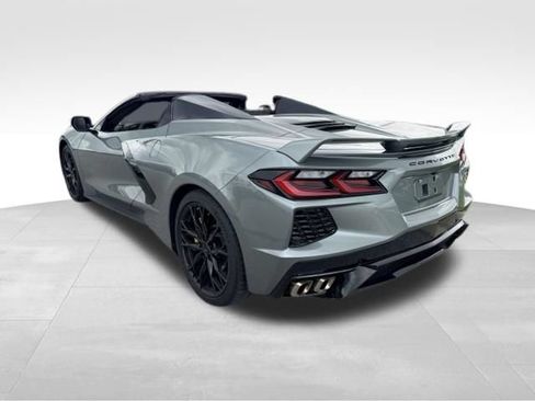 Used 2023 Chevrolet Corvette Stingray Premium Conv w/ Z51 Performance Package RWD image 6