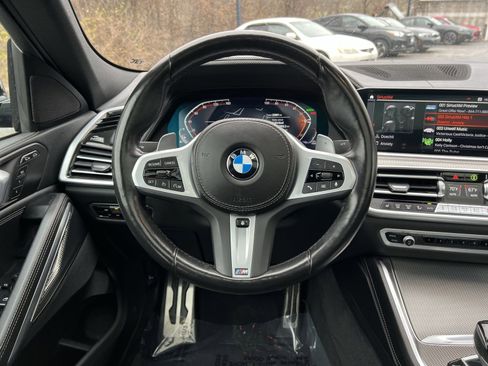 Used 2023 BMW X6 xDrive40i w/ M Sport Package image 16