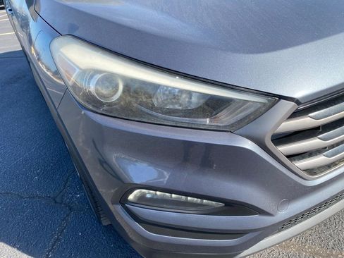 Used 2016 Hyundai Tucson Sport image 3