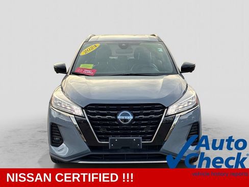 Used 2024 Nissan Kicks SR w/ SR Premium Package FWD image 2