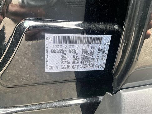 Used 2023 Nissan Rogue S AWD/4WD image 32