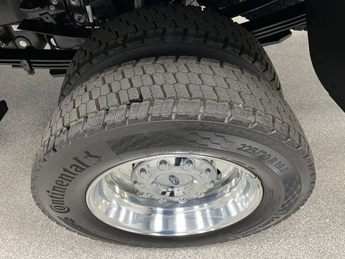 Used 2026 Ford F450 Platinum AWD/4WD image 16