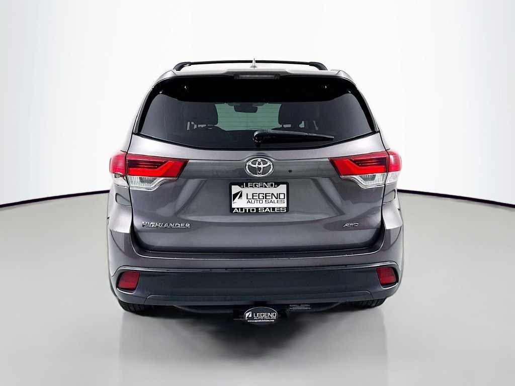 Used 2019 Toyota Highlander XLE AWD/4WD image 7