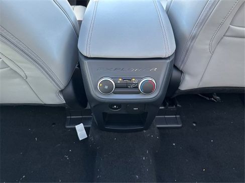 New 2026 Ford Explorer Active image 22