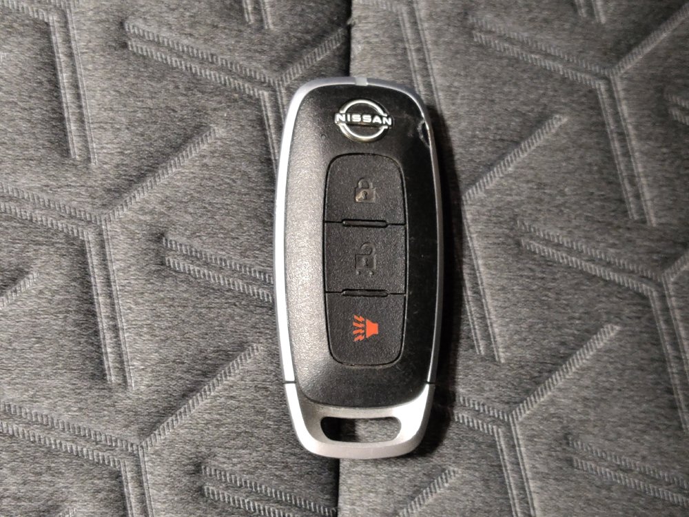 Used 2025 Nissan Kicks SV FWD image 32