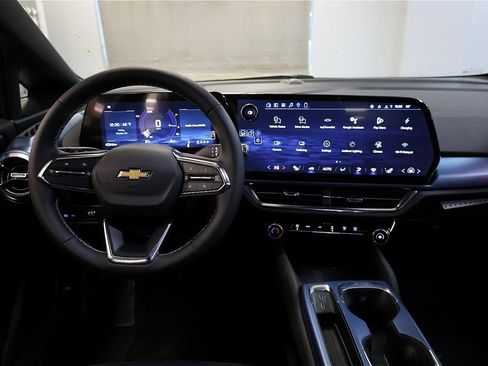 New 2026 Chevrolet Equinox EV LT w/ LPO, Blackout Package image 10