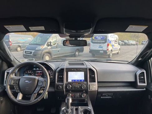 Used 2020 Ford F150 XLT w/ Equipment Group 302A Luxury AWD/4WD image 10