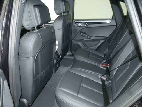 New 2026 Porsche Macan AWD/4WD image 21