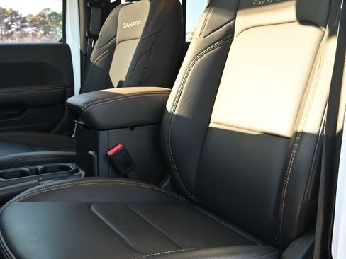 Used 2024 Jeep Wrangler Sahara w/ Technology Group image 18