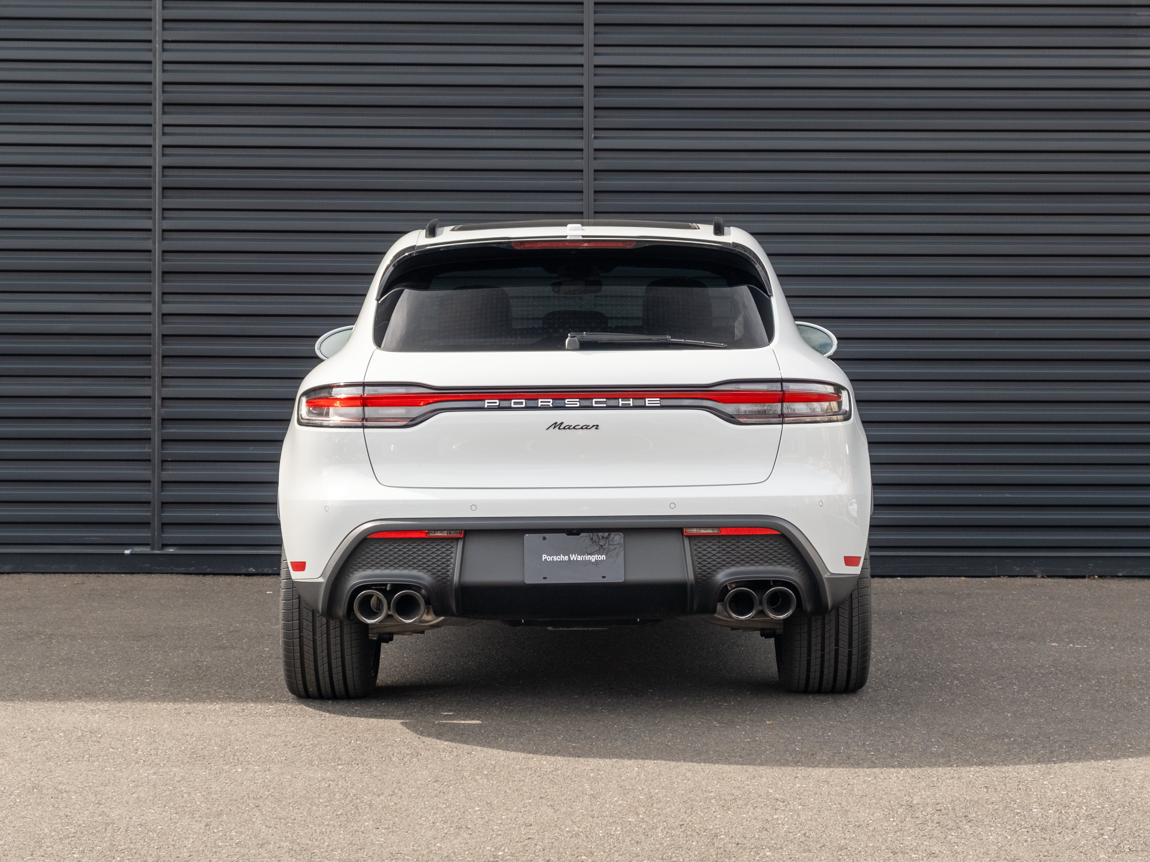 Certified 2026 Porsche Macan AWD/4WD image 7