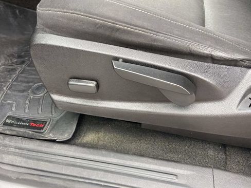 Used 2016 GMC Canyon SLE w/ SLE Convenience Package AWD/4WD image 14
