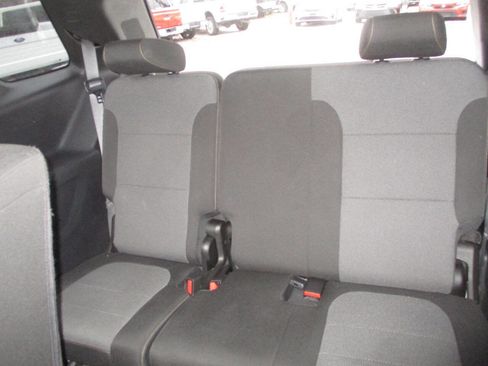 Used 2020 Chevrolet Traverse LS image 29