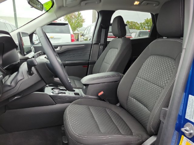 Used 2023 Ford Escape Active w/ Tech Pack #2 FWD image 5