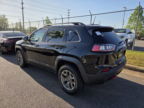 Used 2020 Jeep Cherokee Trailhawk w/ Cold Weather Group image 5