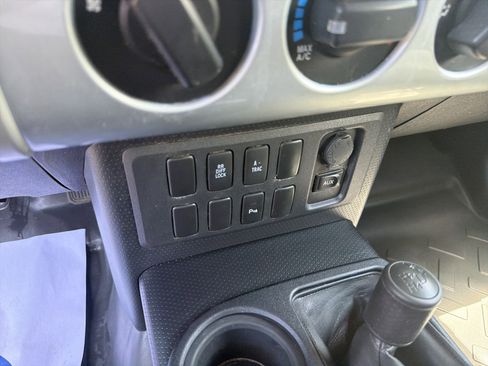 Used 2008 Toyota FJ Cruiser 4WD image 18