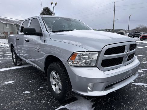 Used 2018 RAM 1500 Express image 3
